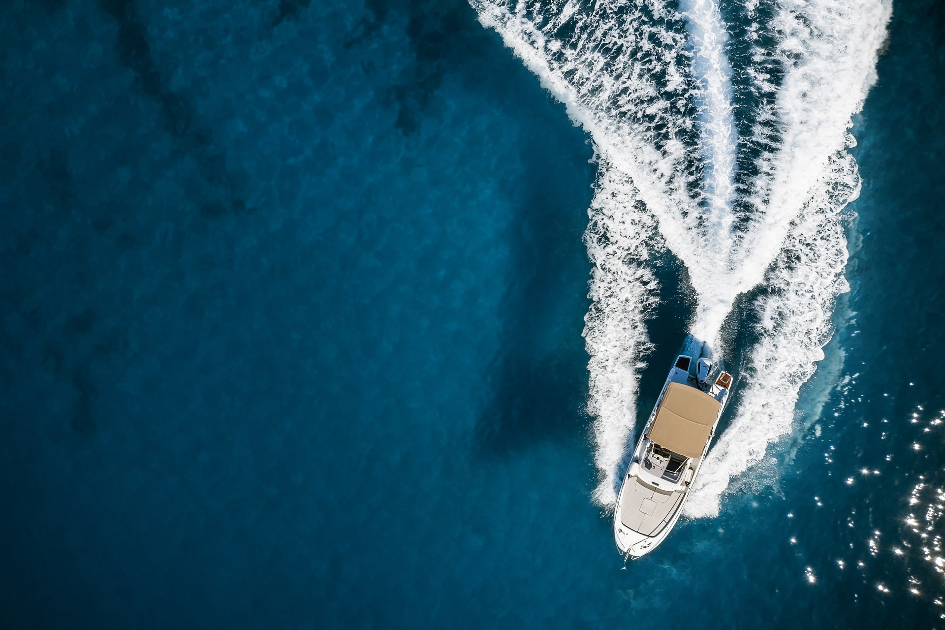 Ship on sea Alliant Power