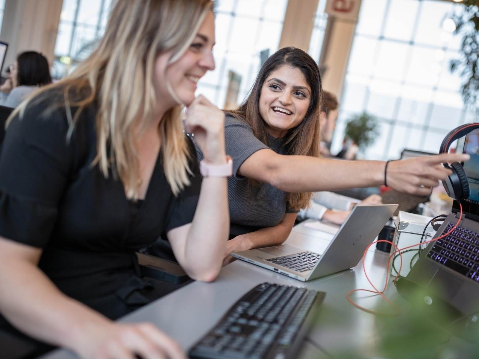 8 examples of B2B e-commerce best practices