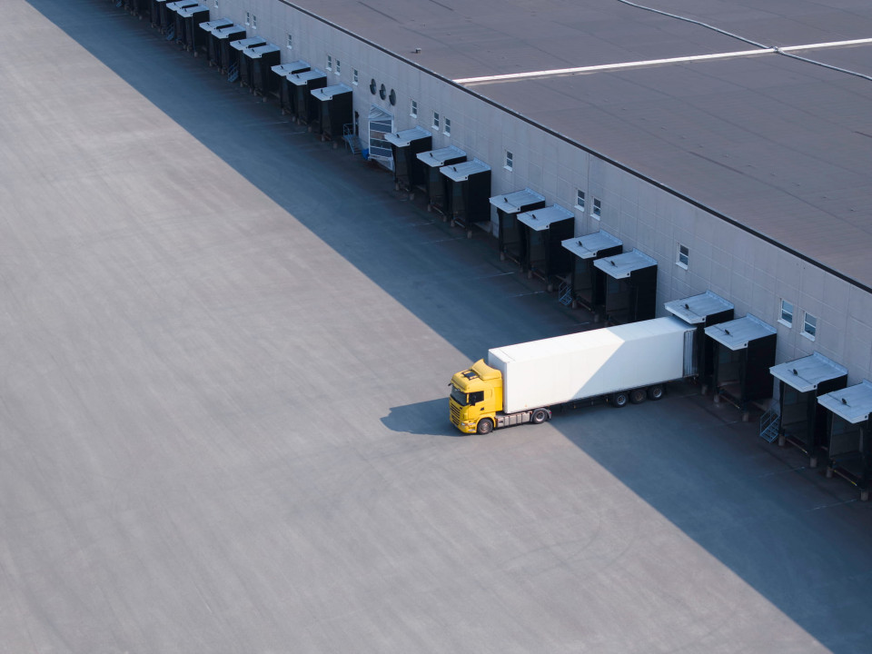 Manufacturing machinery automotive delivering