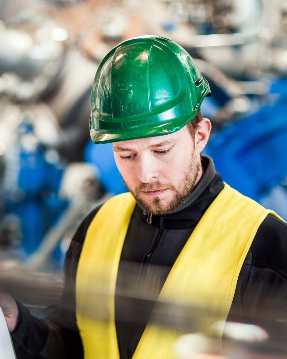 Manufacturing Machinery inspecting