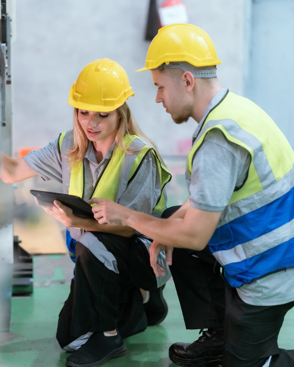 B2B Aftermarket portal manufacturing machinery banner