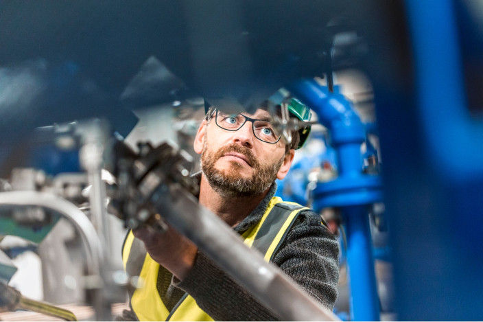 Machinery Manufacturing inspecting