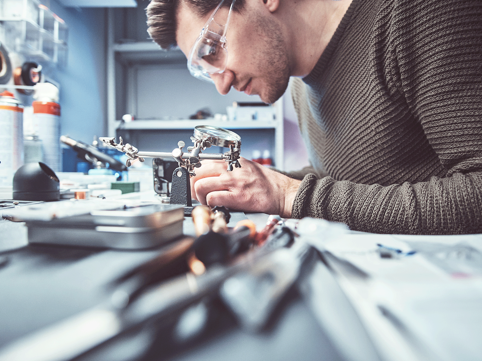 7 Tips Tackle the Electronics Supply Chain With